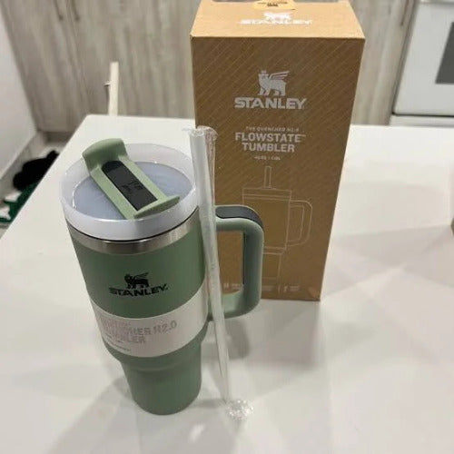 Green Stanley Quencher H2.O tumbler