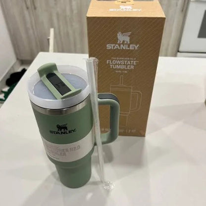 Green Stanley Quencher H2.O tumbler